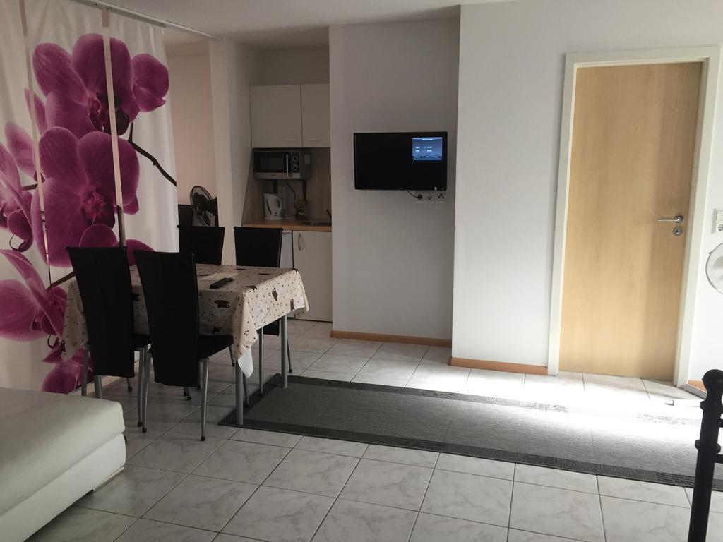 A & J Ferienwohnung Hirsch Rust Dış mekan fotoğraf